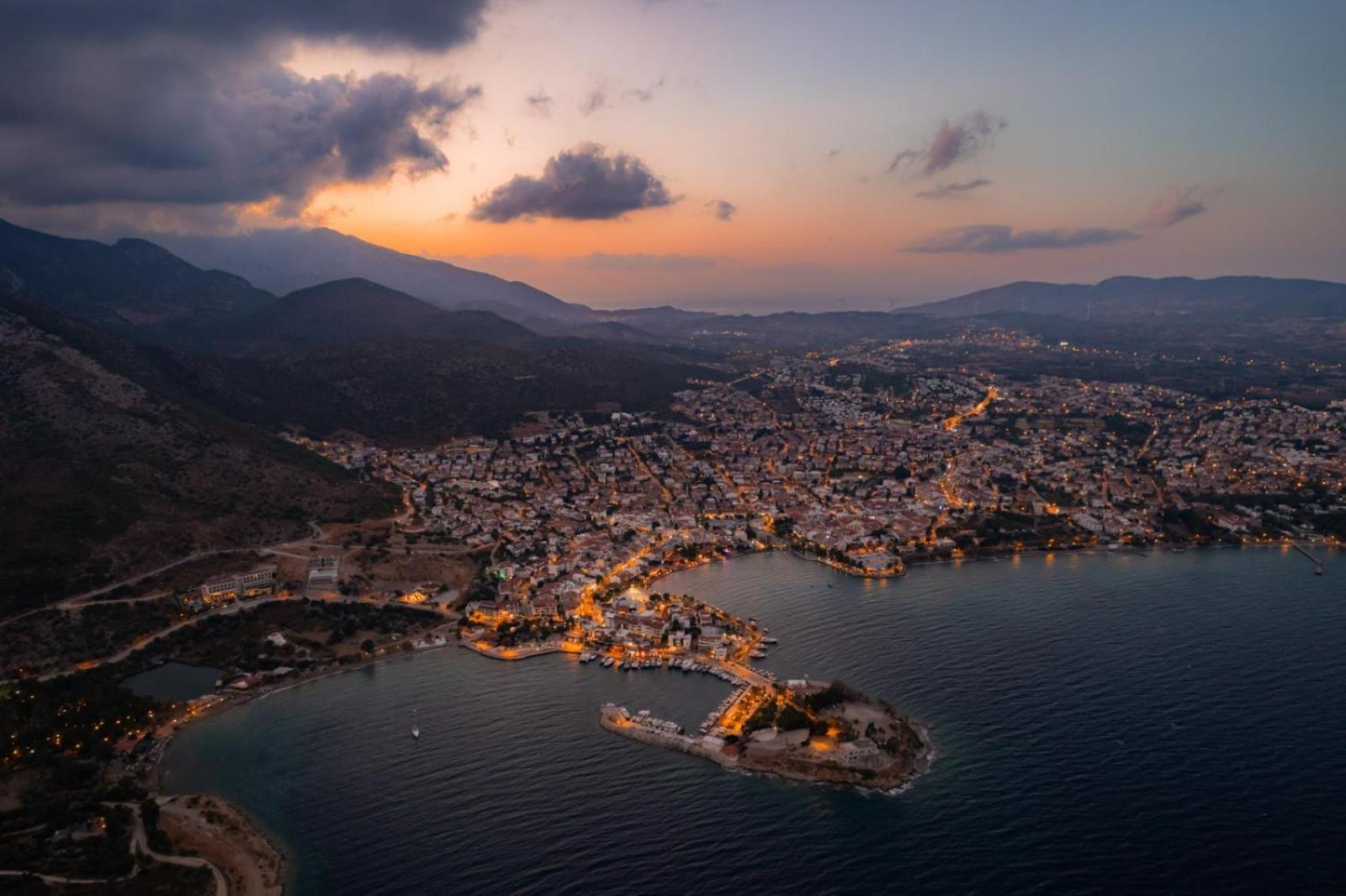 Oezguem Suite Otel Datça Exteriér fotografie