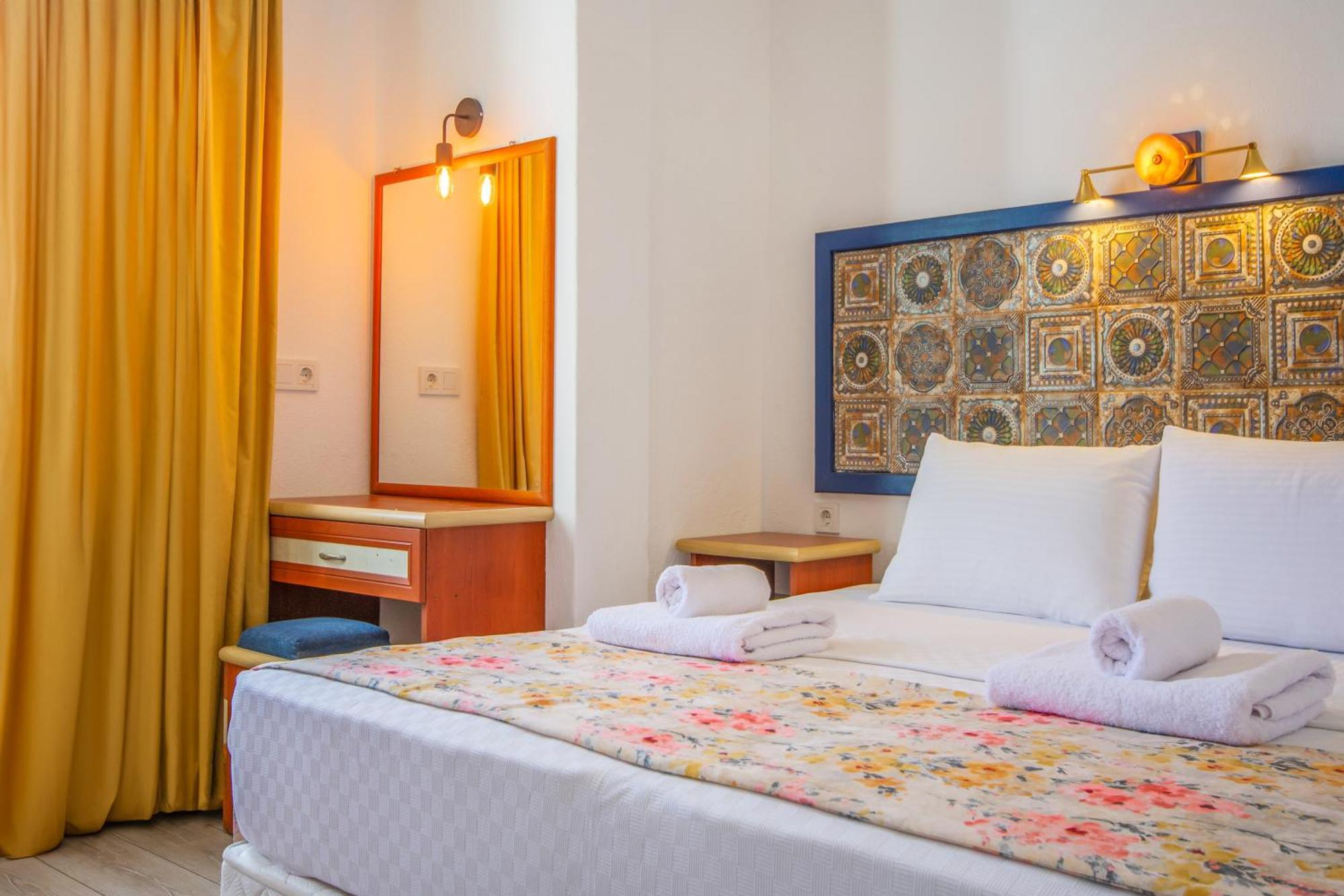 Oezguem Suite Otel Datça Exteriér fotografie