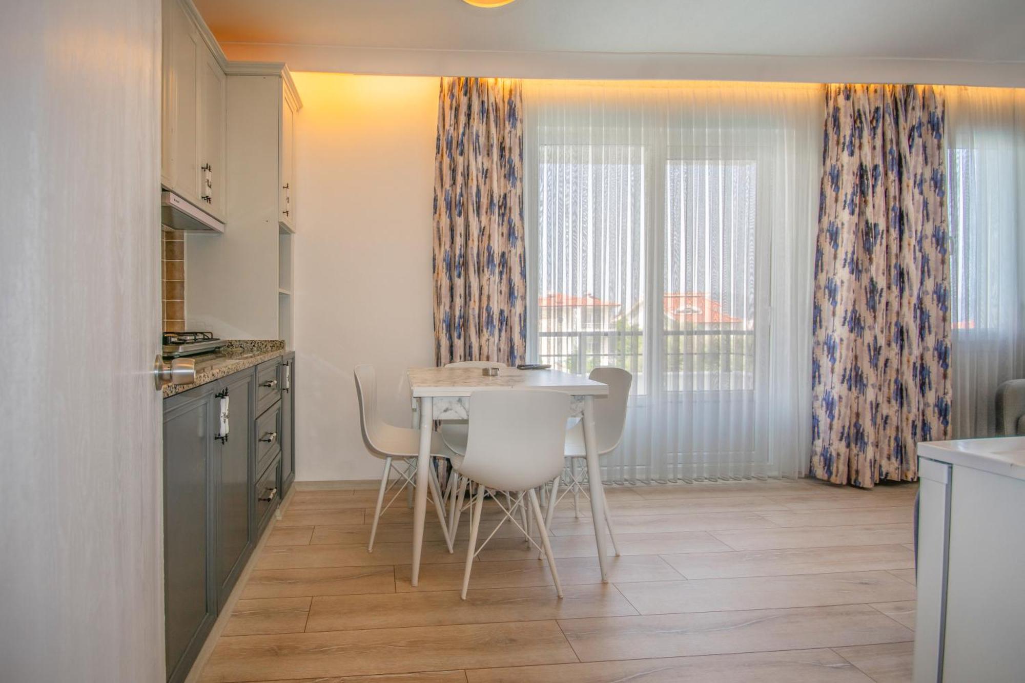 Oezguem Suite Otel Datça Exteriér fotografie